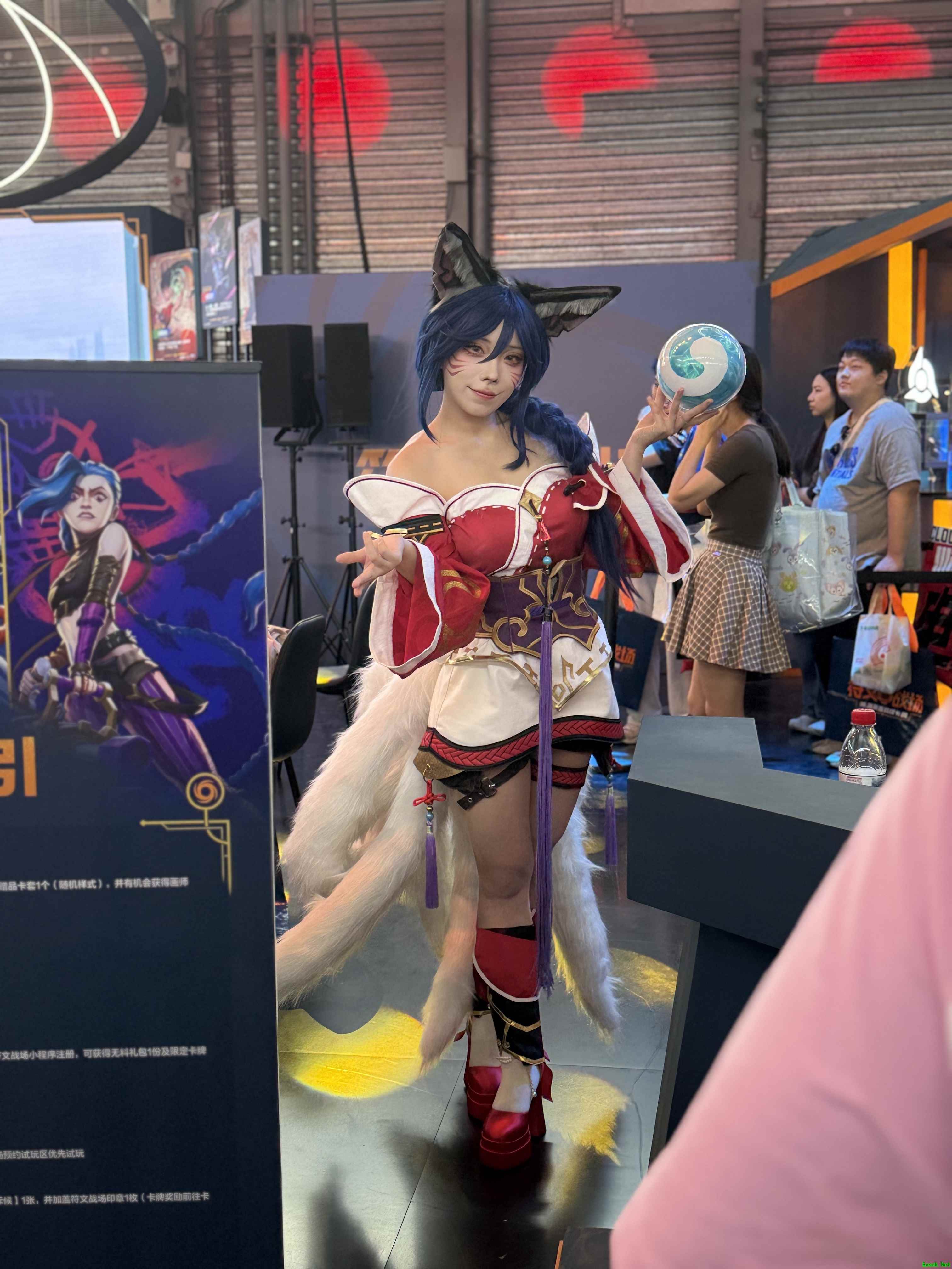 2025ChinaJoy新游尝鲜：全球首发！LOL首款实体卡牌游戏《符文战场》正式发售