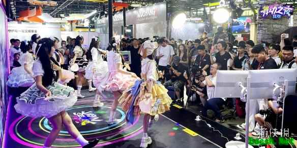 ChinaJoy 2025 N1-G303展台舞动之夜:狂欢引爆全场热情