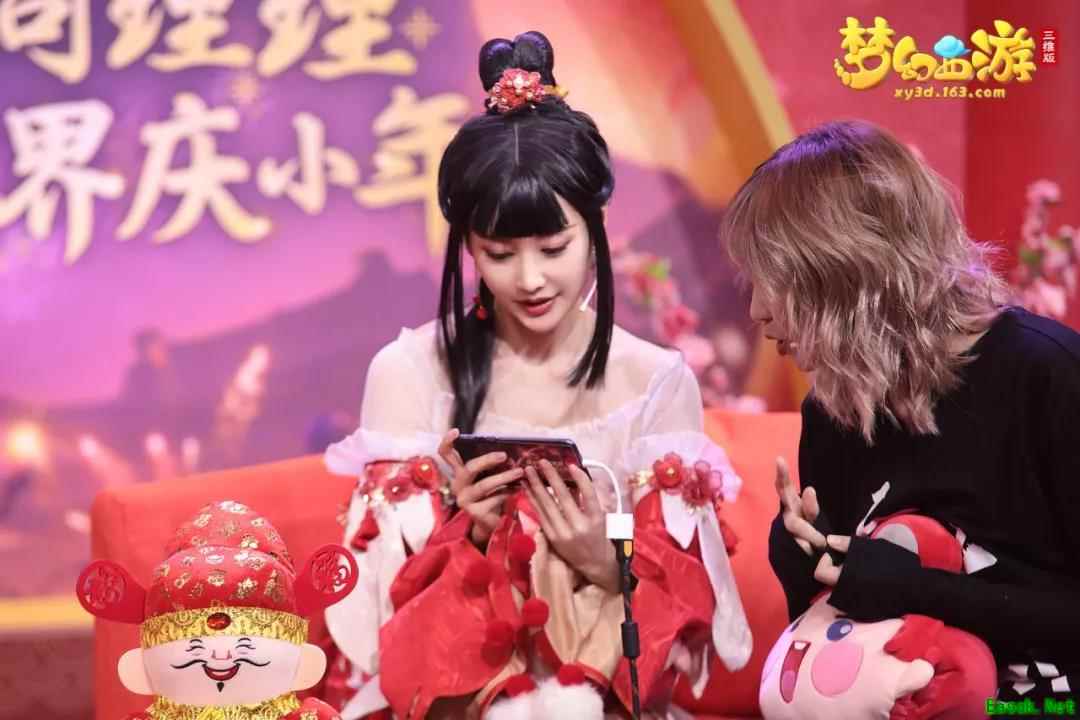 司理理降临三界！携“回馈礼包”与少侠闹新春！