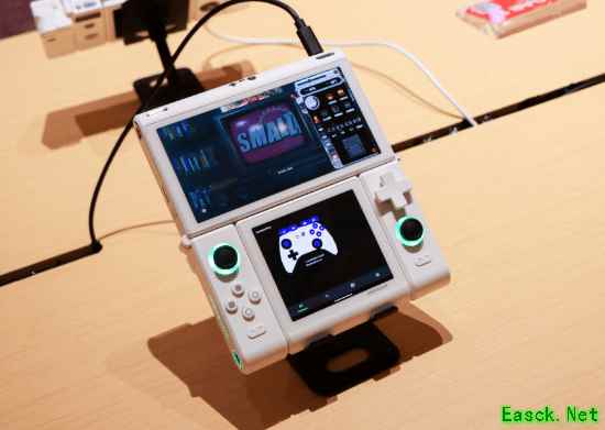 中国原创变形模块化结构！壹号方糖全新双屏安卓变形掌机正式公布