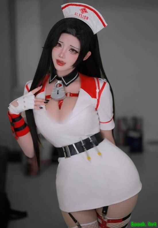 韩援Yasal扮演黑寡妇和绝美护士：身材一级棒！