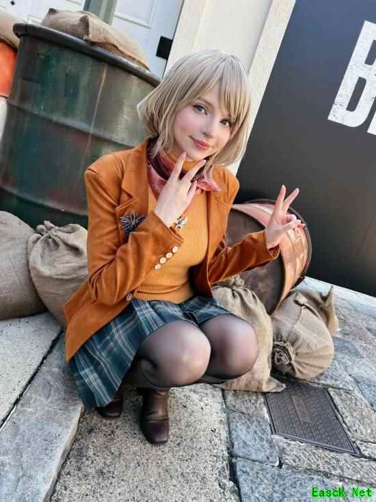 就是本人！碍事梨体模自己COS“自己” 再次穿上艾什莉COS服！