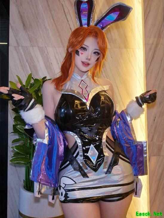 韩国Coser@Yasal爆火出圈 惊艳演绎英雄联盟幻灵战斗队长引热议