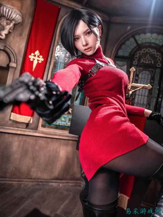 《生化危机》艾达王COS分享：超级还原