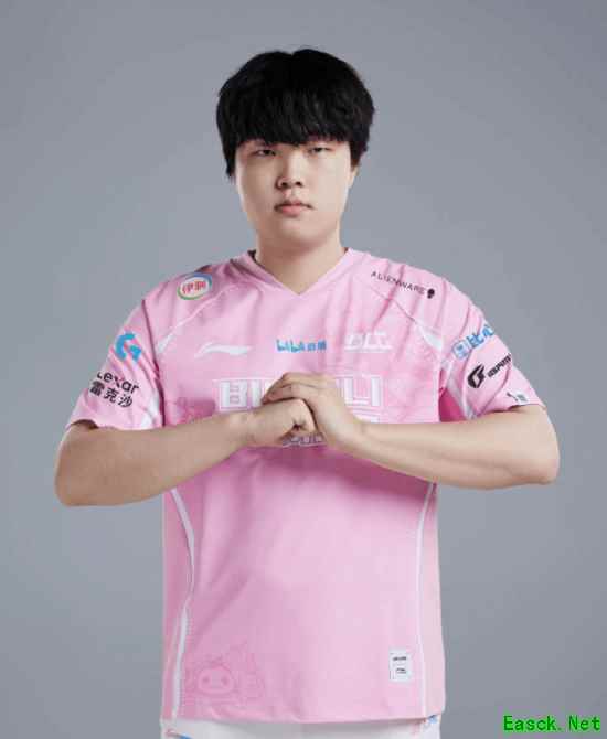 Bin哥接受采访“忏悔认罪”登热议榜第一！有网友表示心疼