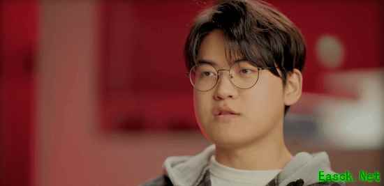 T1粉丝又"开卡车"了！小吕布官宣离队后T1基地门口上演传统艺能