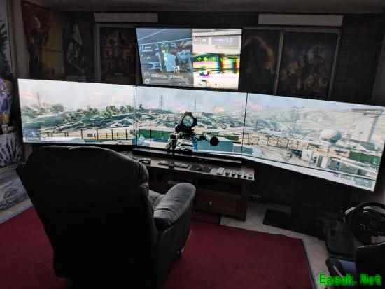 豪华打机环境！大神晒超长三屏电竞房引发热议