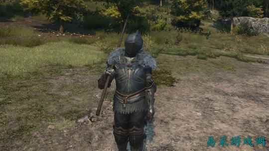 《颂钟长鸣》大型更新概览：新武器、装备与战斗系统