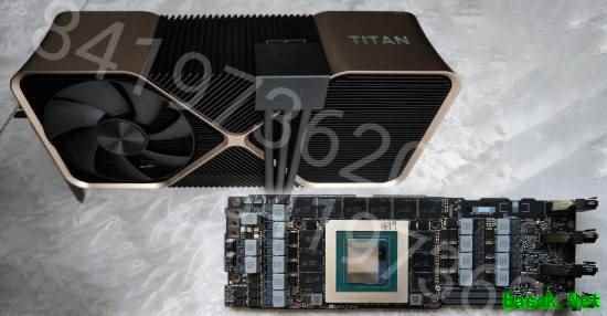 Titan Ada巨卡原型现身：48GB显存、四插槽、900W供电