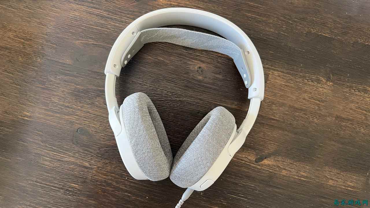 赛睿 Arctis Nova 1 游戏耳机降价，现已低于黑色星期五价格