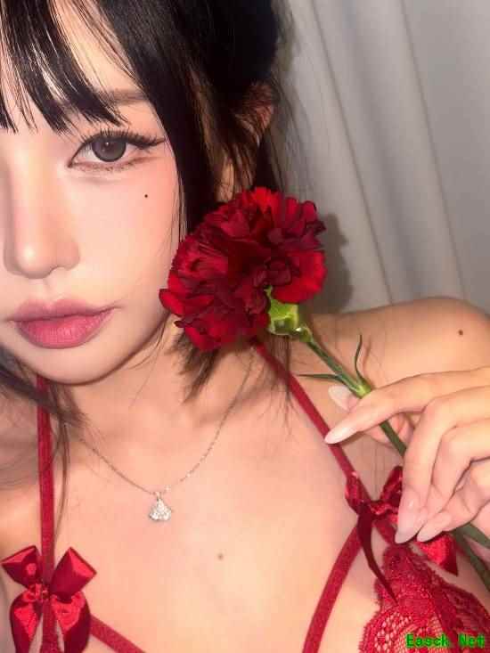 这样的圣诞女友你顶得住吗？韩版完蛋美女晒新图