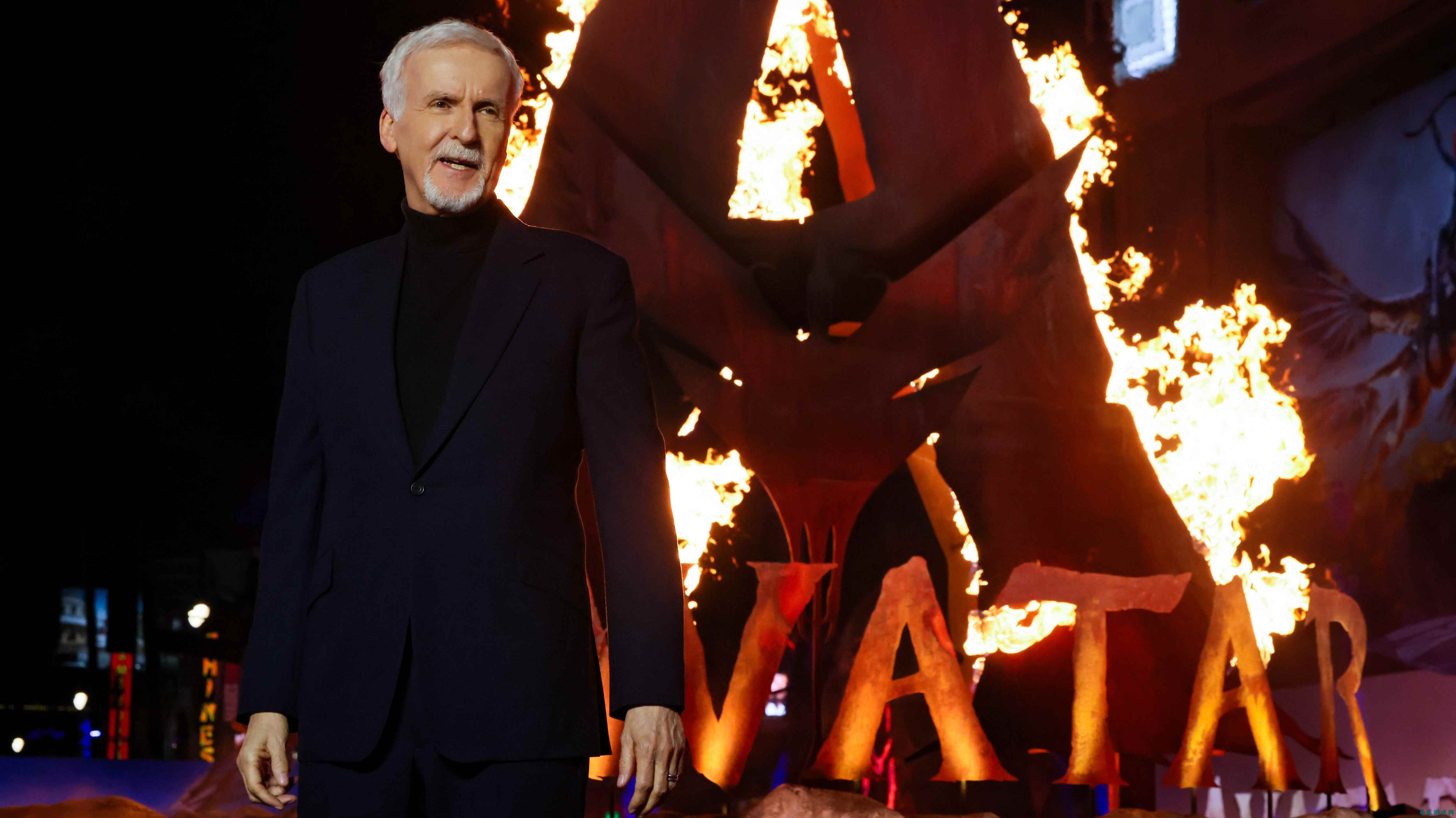 詹姆斯·卡梅隆表示：若《阿凡达》4和5无法拍成，他很乐意写小说，但认为“现在已没有这种商业模式，人们不再阅读了”