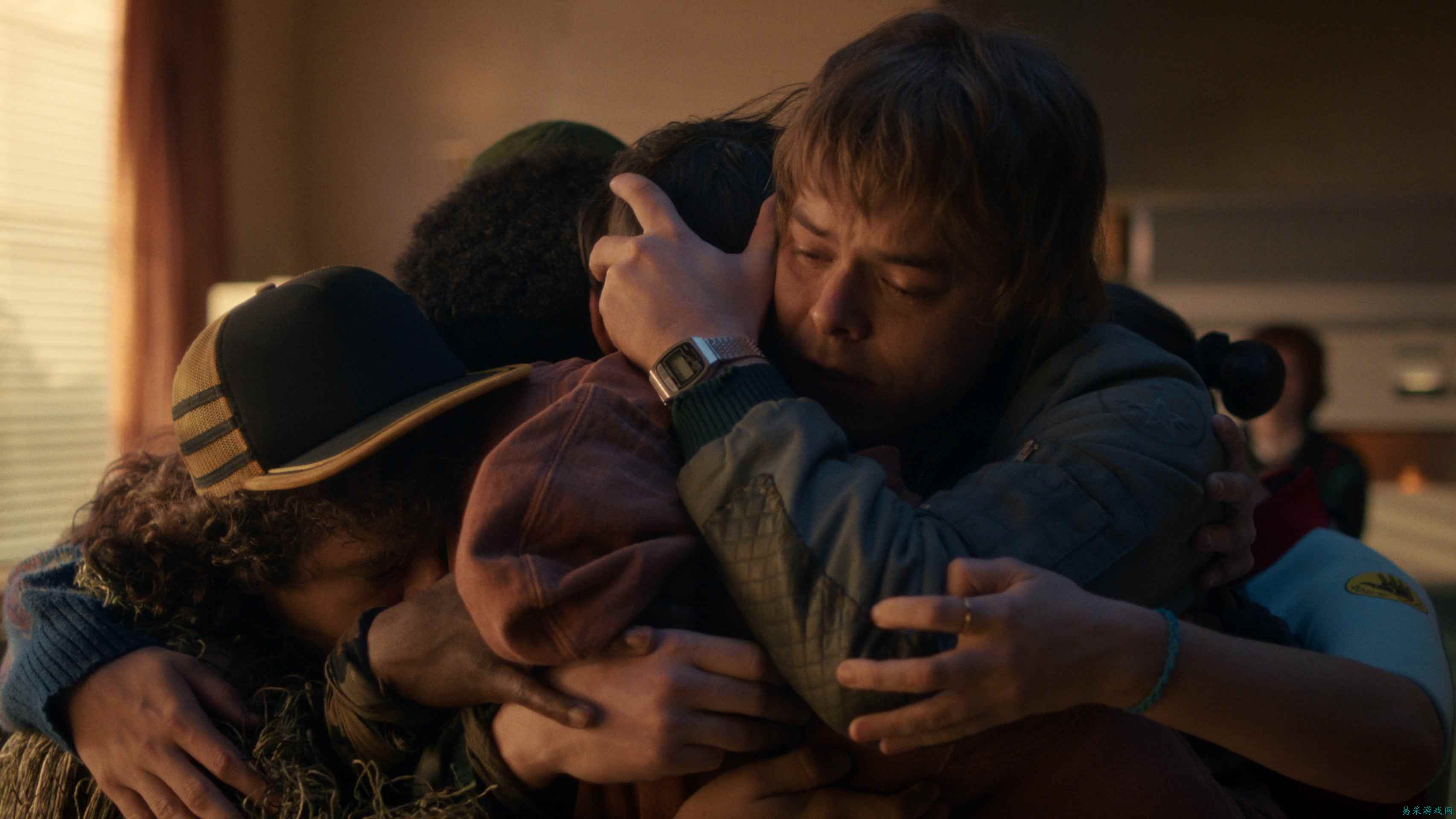 《怪奇物语》第五季第7集引发评分大战：粉丝反击针对争议场景的差评轰炸