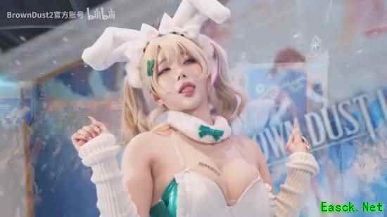 根本看不过来！《棕色尘埃2》漫展Coser美艳度爆表