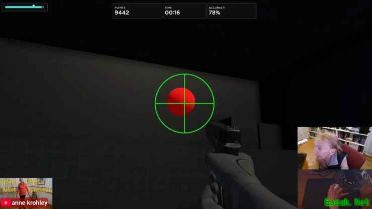 95岁祖母首试Aimlabs命中率80%震惊网友