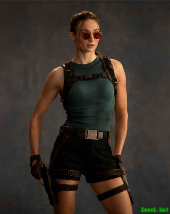 网友不买账！新版劳拉被P成悉尼妹