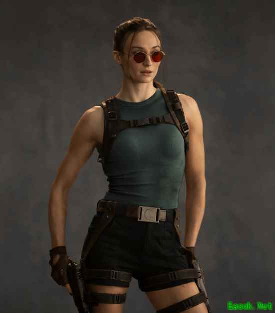 索菲·特纳版劳拉定妆照引争议，AI修复图像引爆网络