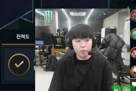 不演了？Kanavi直播对中文弹幕态度冷淡 粉丝超失望