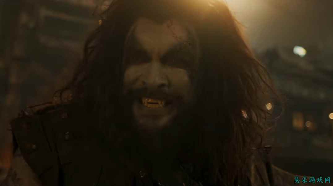 詹姆斯·古恩发布《超女》DC预告片，首度公开杰森·莫玛版“暴狼”造型