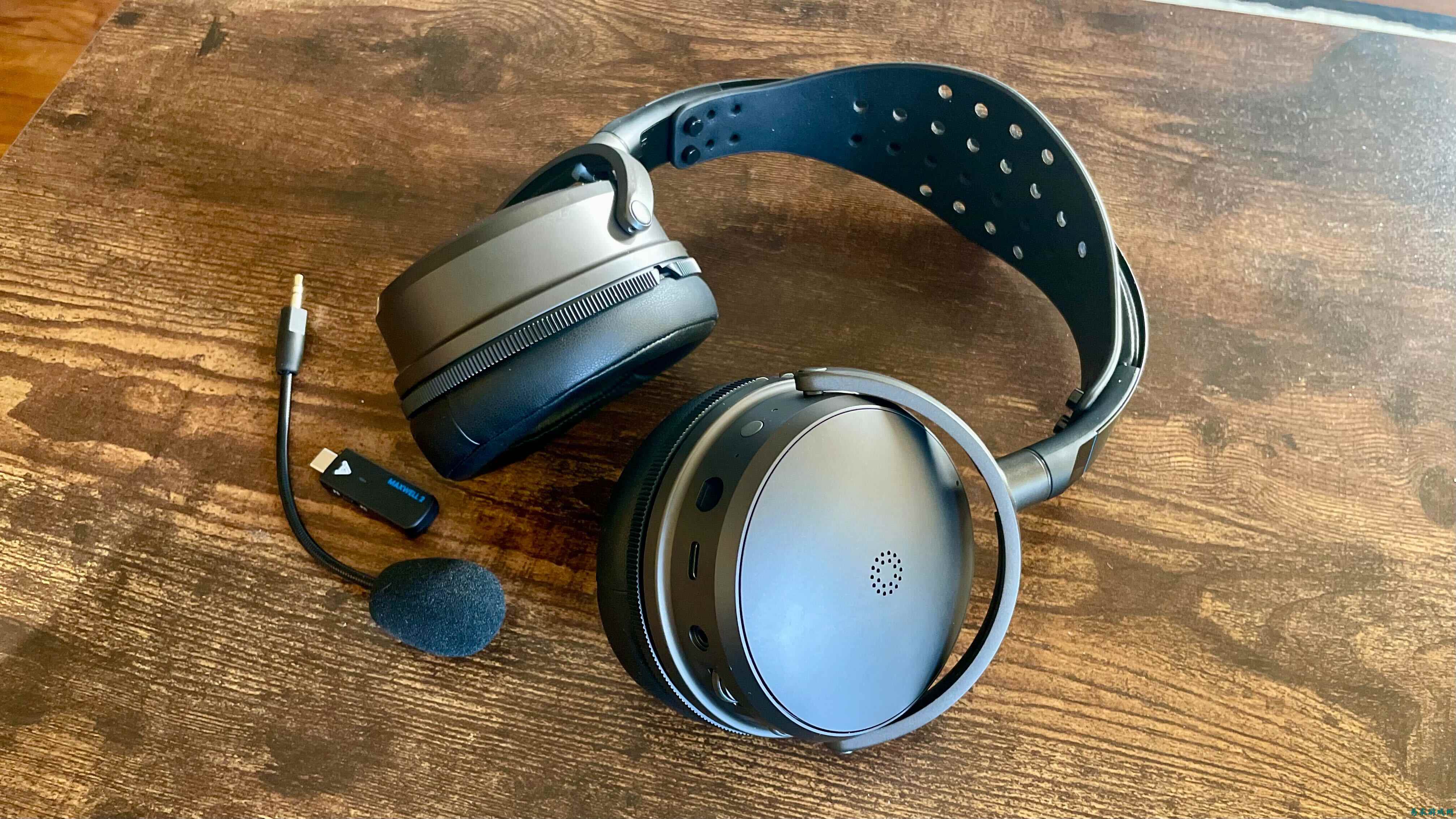 Audeze Maxwell 2 游戏耳机评测：改良版旷世杰作