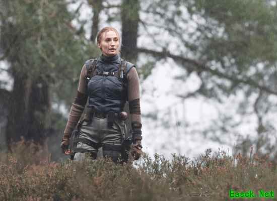 《古墓丽影》劳拉片场流出！双枪+马尾 包的很严实