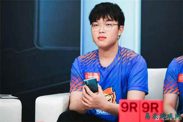 Bin输比赛仍叫喊自己是世一上，赛后直奔夜店潇洒？