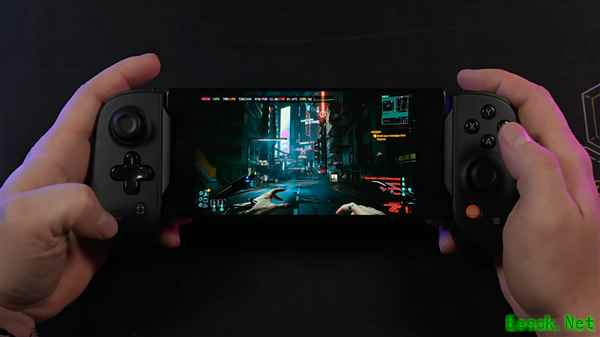 赛博朋克2077成功登陆安卓手机：红魔11 Pro实现实时模拟运行