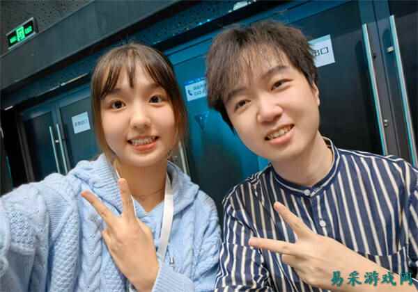 甜翻电竞圈！LPL世界亚军官宣恋情，大年初一卡点告白，圈内公认好男人终遇良缘！