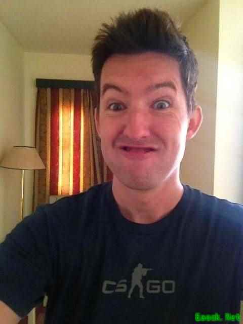 《盖瑞模组》作者盖瑞·纽曼警告开发者：AI用太多 你的创造力就废了