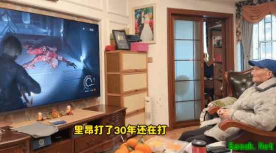 91岁游戏爷爷手绘笔记硬核通关生化危机9引全球惊叹