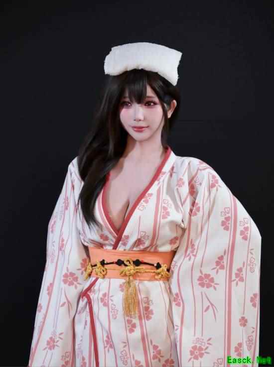 尹雪花发布剑星新cos写真，延续高水准演绎引爆玩家热议