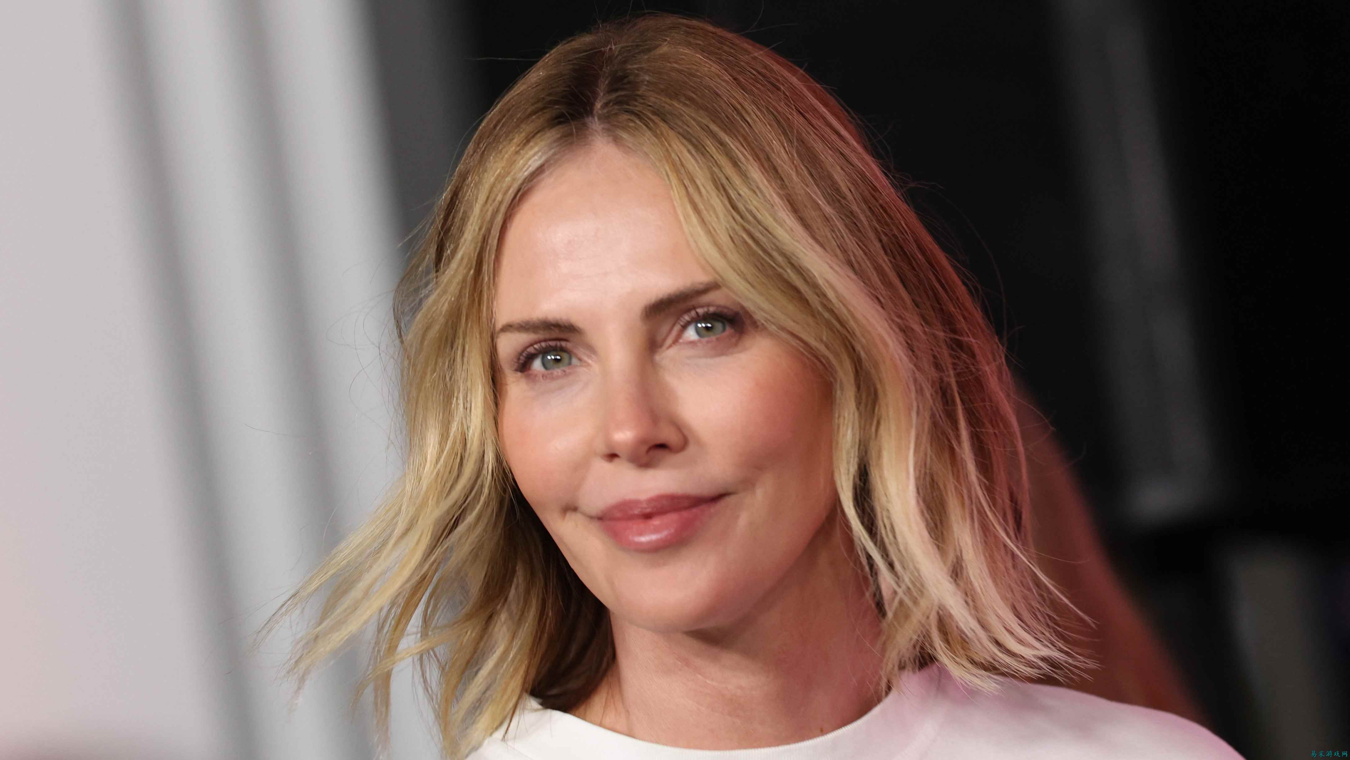 查理兹·塞隆评价提莫西·查拉梅（《DuneCrawl》主演）