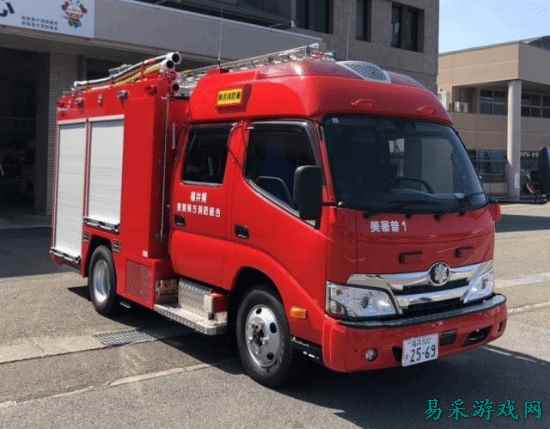 哥们以为玩《GTA》呢?奇葩男子报火警只为顺走消防车