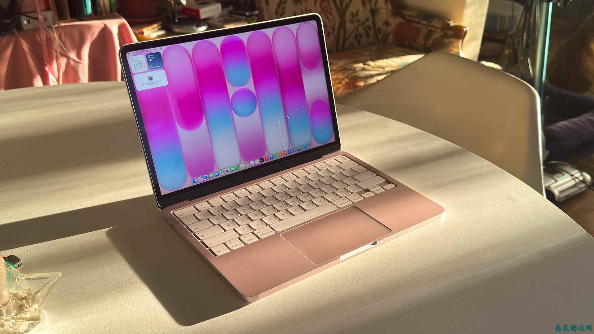 苹果成为又一家因 AI 而上调价格的公司