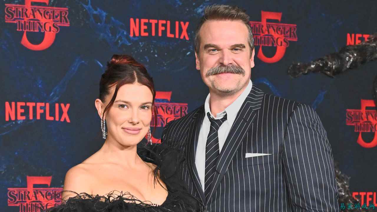 米莉·波比·布朗与大卫·哈伯将出演 Netflix 间谍题材新剧,饰演父女搭档