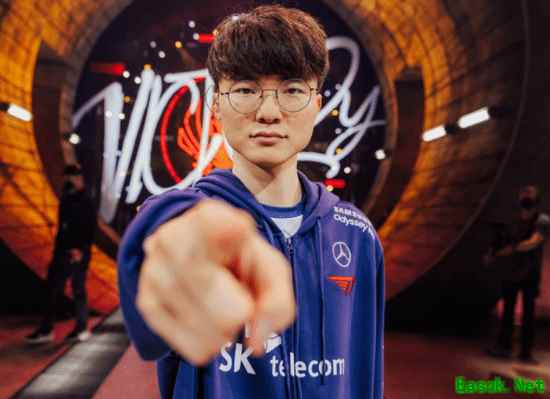 Faker抢饭碗宣言引爆电竞圈:他是LOL之神还是全电竞历史最佳?
