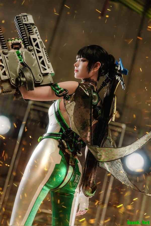 韩国Cosplayer ??惊艳演绎剑星女主伊芙,神还原冷峻科幻气质