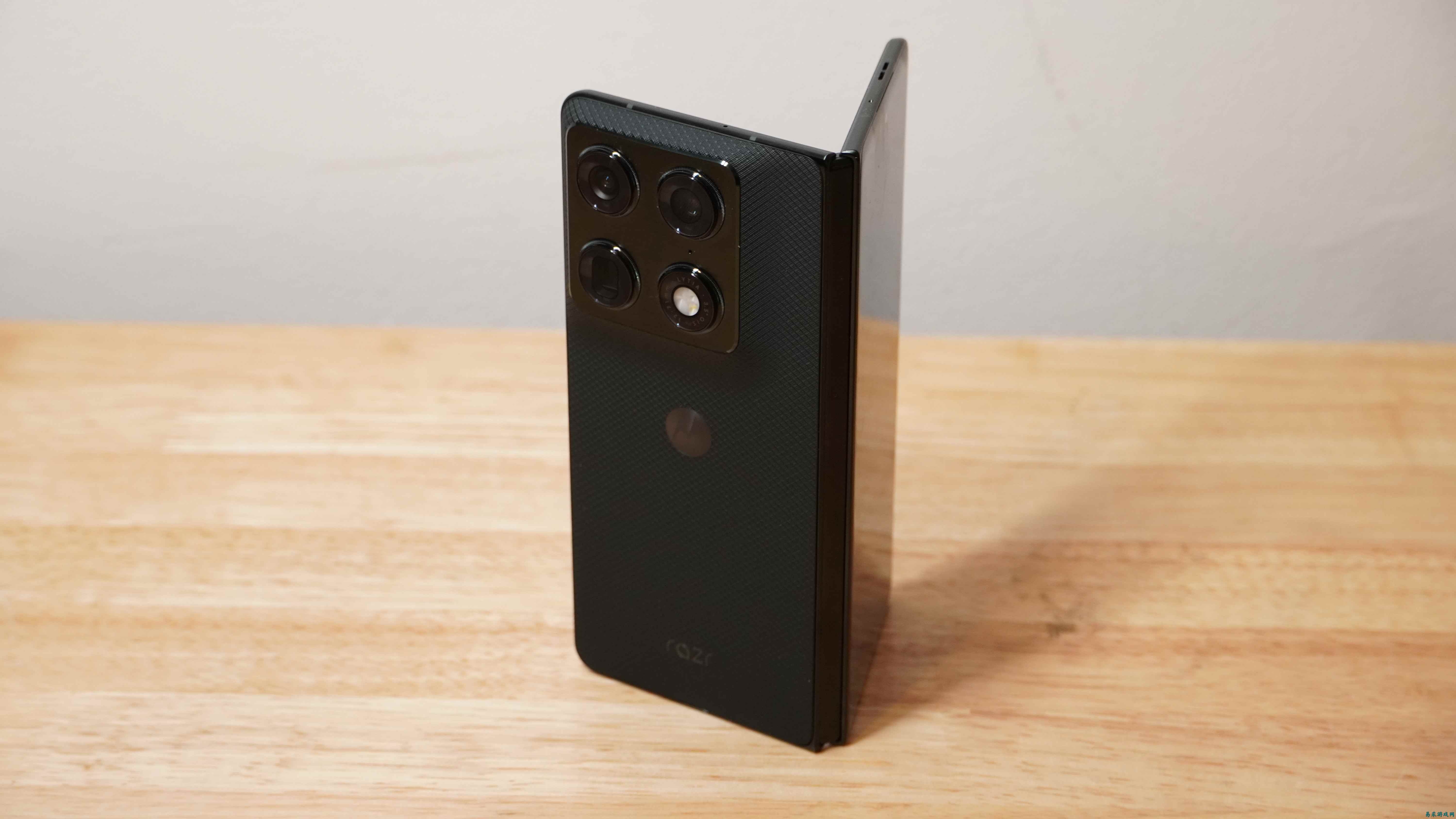 Motorola Razr 折叠屏评测